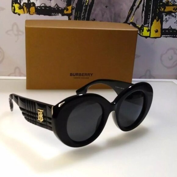 Cyber Monday! $599  NEW  BURBERRY  MARGOT BLACK SUNGLASSES - Picture 1 of 5